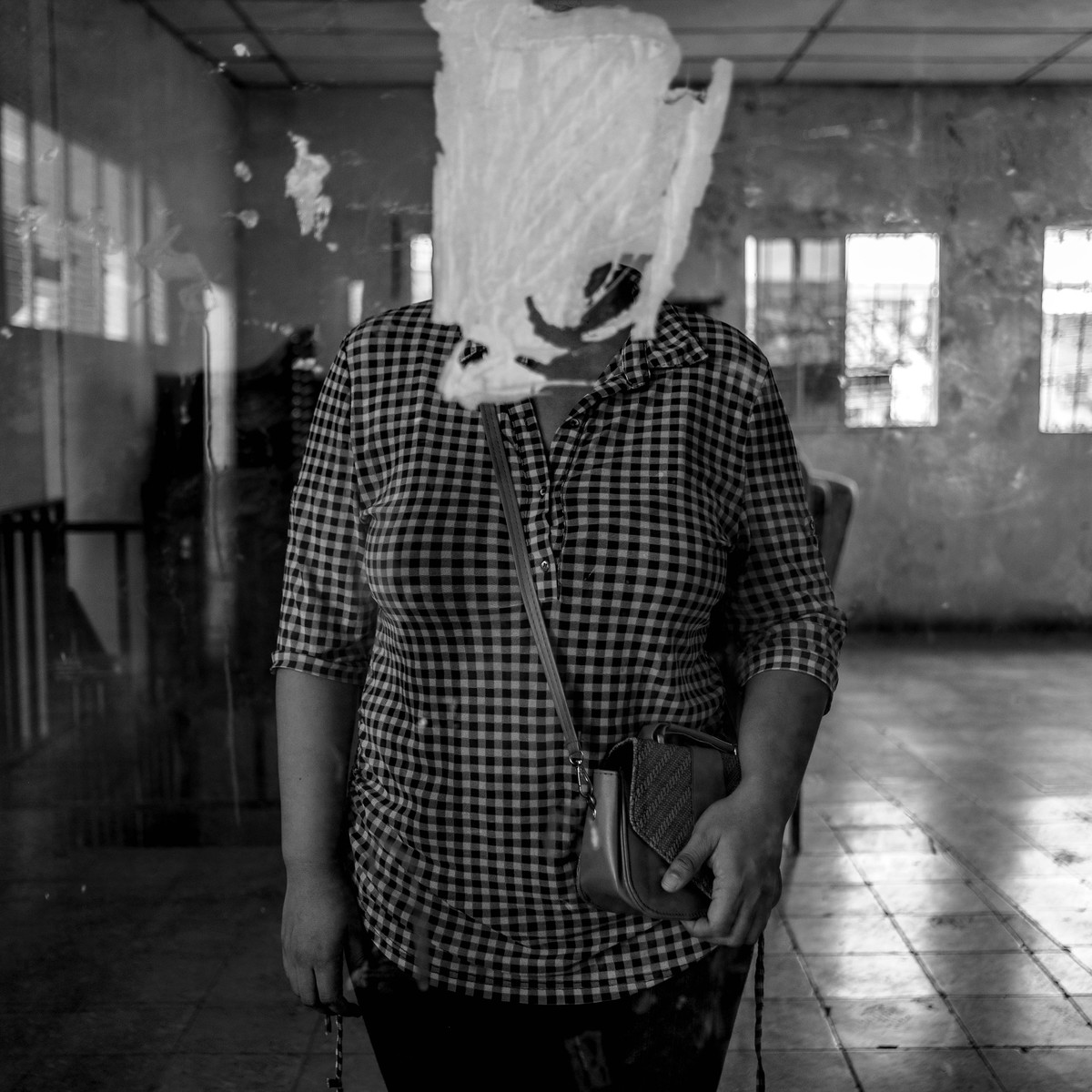 Testimonios Sobrevivientes De Las C rceles Del R gimen